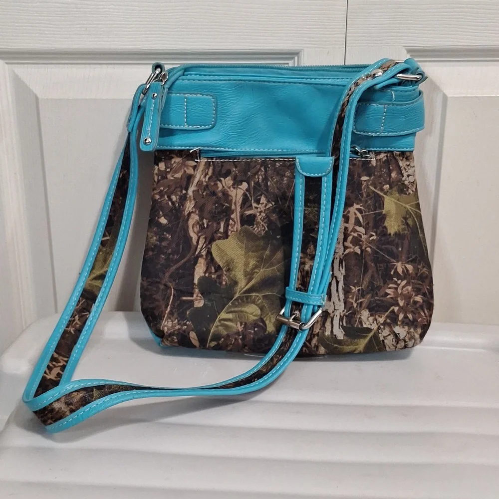 Faux leather and camouflage canvas studded rhinestone crossbody bag - teal/green